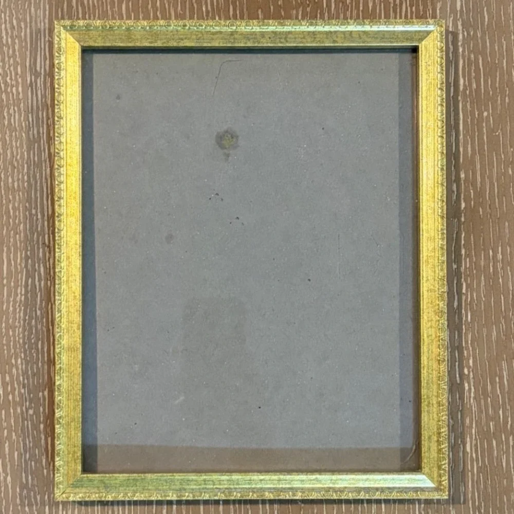 Vintage Gold Ornate Embossed 8x10 Picture Frame Tabletop Glass Display
